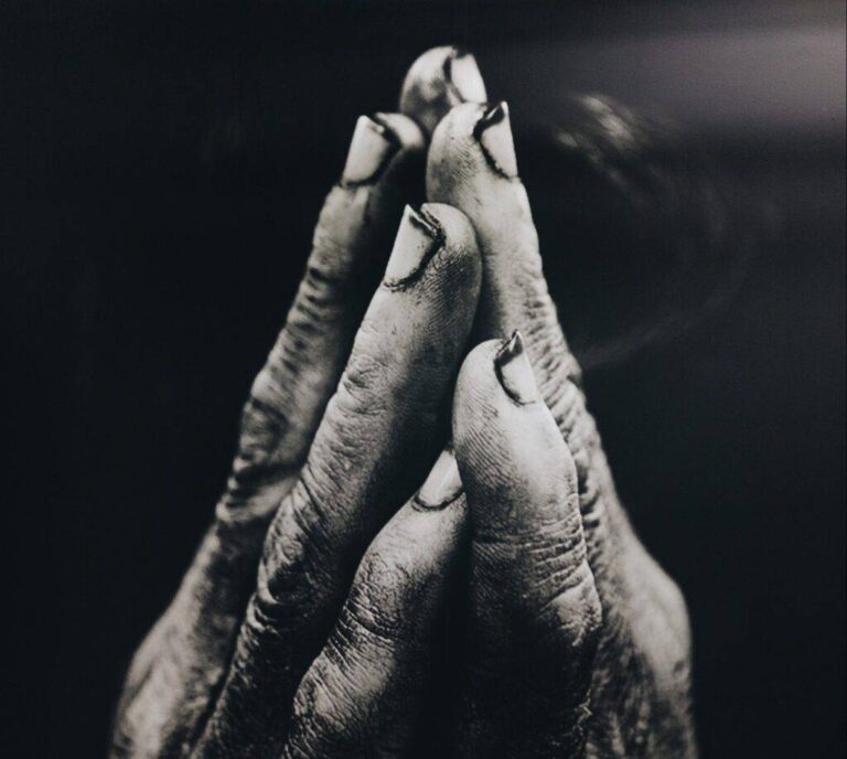 एक कलीसिया ने लॉकडाउन के दौरान एक-दूसरे का ध्यान कैसे रखा? 12 एक कलीसिया ने लॉकडाउन के दौरान एक-दूसरे का ध्यान कैसे रखा?