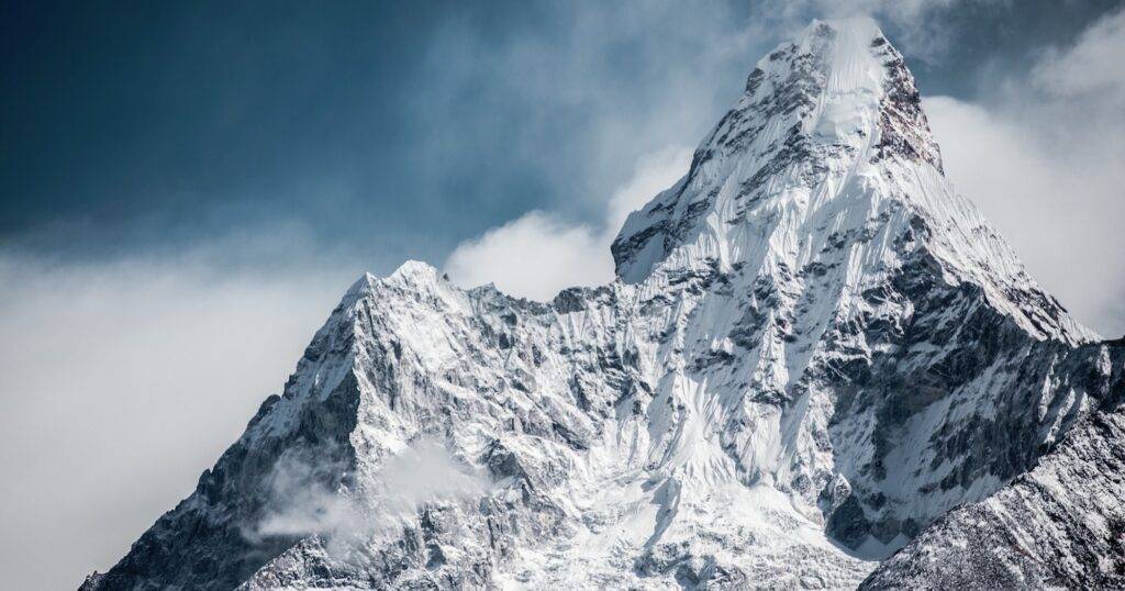 एवरेस्ट से उत्तम 8 better than everest